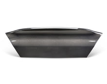 Cargar imagen en el visor de la galería, Seibon 03-07 Mitsubishi Lancer Evo 8 &amp; 9 CSL-Style Carbon Fiber Trunk Lid