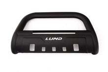 Laden Sie das Bild in den Galerie-Viewer, Lund 07-17 Chevy Silverado 1500 Bull Bar w/Light &amp; Wiring - Black
