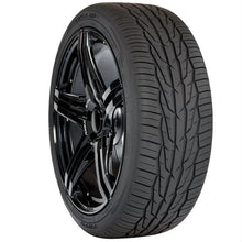 Laden Sie das Bild in den Galerie-Viewer, Toyo Extensa HP II Tire - 215/45R17 91W