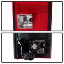गैलरी व्यूवर में इमेज लोड करें, Xtune Dodge Ram 02-06 1500 / Ram 2500/3500 03-06 LED Tail Light Red Clear ALT-JH-DR02-LED-RC
