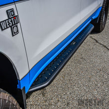 गैलरी व्यूवर में इमेज लोड करें, Westin 2019 Chevrolet/GMC Silverado/Sierro Crew Cab Outlaw Nerf Step Bars