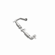 Carica l&#39;immagine nel visualizzatore di Gallery, MagnaFlow Conv Direct Fit 08-15 Toyota Sequoia