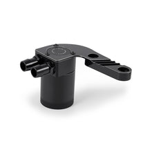 गैलरी व्यूवर में इमेज लोड करें, Mishimoto 15-20 BMW F8X M3/M4 Baffled Oil Catch Can - Black Sapphire