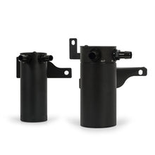 गैलरी व्यूवर में इमेज लोड करें, Mishimoto 11-14 Ford F-150 EcoBoost 3.5L Baffled Oil Catch Can Kit - Black