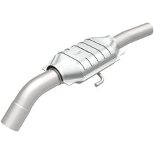 Carica l&#39;immagine nel visualizzatore di Gallery, MagnaFlow Conv Direct Fit 88-91 Dodge B150 3.9L/5.2L