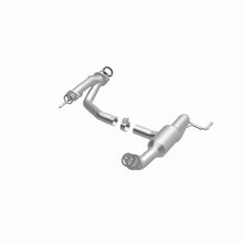Cargar imagen en el visor de la galería, Magnaflow DF Converter 05-11 Toyota Tacoma 4.0L