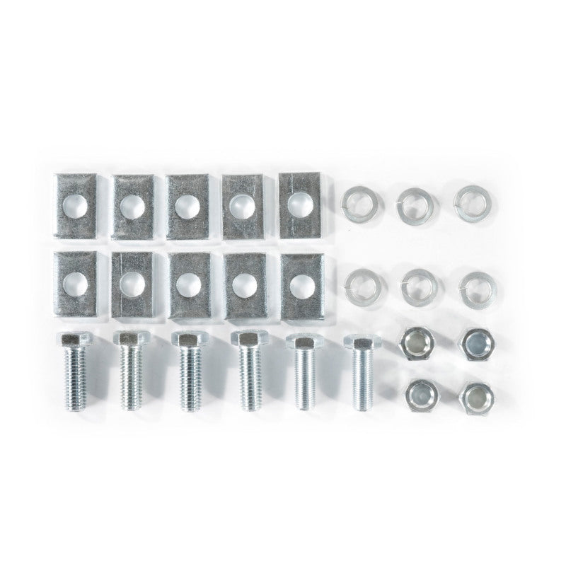 Curt 00-06 Toyota Tundra Compatible w/Tommy Gate Class 3 Trailer Hitch w/2in Receiver