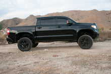 Carica l'immagine nel visualizzatore di Gallery, EGR 2014+ Toyota Tundra Redi-Fit Fender Flares - Set
