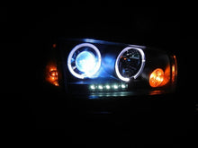 Carica l&#39;immagine nel visualizzatore di Gallery, Spyder Dodge Charger 06-10 Projector Headlights Halogen Model- LED Halo LED Chrm PRO-YD-DCH05-LED-C