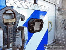 Laden Sie das Bild in den Galerie-Viewer, Rigid Industries Dually Down Angled Flush Mount Kit