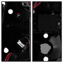 Laden Sie das Bild in den Galerie-Viewer, Spyder Chevy Suburban/Tahoe 1500/2500 00-06 LED Tail Lights Red Smoke ALT-YD-CD00-LED-RS