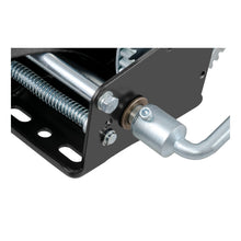 Carica l&#39;immagine nel visualizzatore di Gallery, Curt Hand Winch (1900lbs 8in Handle)