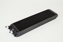 गैलरी व्यूवर में इमेज लोड करें, CSF Universal Dual-Pass Internal/External Oil Cooler - 22.0in L x 5.0in H x 2.25in W