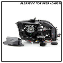 Carica l&#39;immagine nel visualizzatore di Gallery, Spyder 08-15 Audi TT (HID Model Only) Projector Headlights - Sequential Signal - Black