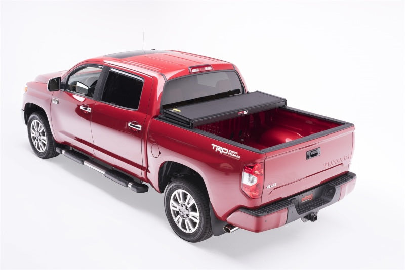 Extang 14-16 Toyota Tundra (5.5ft) (w/o Rail System) Solid Fold 2.0