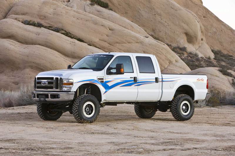Fabtech 08-16 Ford F250 4WD 6in 4 Link System w/Perf. Shocks