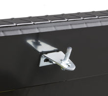 Laden Sie das Bild in den Galerie-Viewer, Lund Universal Aluminum Single Lid Cross Bed Box - Black