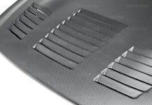 Cargar imagen en el visor de la galería, Seibon 09-10 Nissan GTR R35 GT-Dry Carbon Fiber Hood