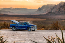 Cargar imagen en el visor de la galería, UnderCover 10-14 Ford F-150 5.5ft Lux Bed Cover - Ingot Silver