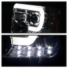 Cargar imagen en el visor de la galería, Spyder GMC Sierra 14-16 Projector Headlights Light Bar DRL Chrome PRO-YD-GS14-LBDRL-C