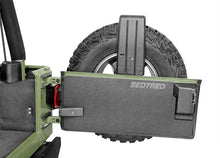Carica l&#39;immagine nel visualizzatore di Gallery, BedRug 97-06 Jeep TJ Rear 4pc BedTred Cargo Kit (Incl Tailgate)