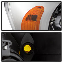 Laden Sie das Bild in den Galerie-Viewer, xTune 07-09 Dodge Durango OEM Style Headlights - Chrome (HD-JH-DDU07-AM-C)