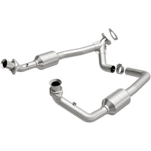 Carica l&#39;immagine nel visualizzatore di Gallery, Magnaflow Conv DF 2002 Ford E-Series Vans 5.4L