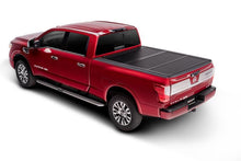 Laden Sie das Bild in den Galerie-Viewer, UnderCover 05-17 Suzuki Equator (w/ Utili-Track System) 5ft Flex Bed Cover