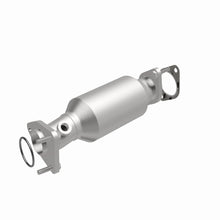 Carica l&#39;immagine nel visualizzatore di Gallery, Magnaflow Conv DF 13-15 Frontier 4 Close Coupled