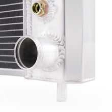 Cargar imagen en el visor de la galería, Mishimoto 99-14 Chevrolet Silverado 1500 V8 Aluminum Radiator