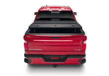 गैलरी व्यूवर में इमेज लोड करें, Extang 19-20 Chevy/GMC Silverado/Sierra 1500 (8 ft) Solid Fold 2.0