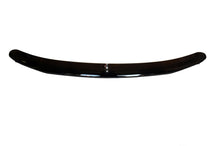 Laden Sie das Bild in den Galerie-Viewer, Lund 00-06 GMC Yukon Interceptor Hood Shield - Smoke