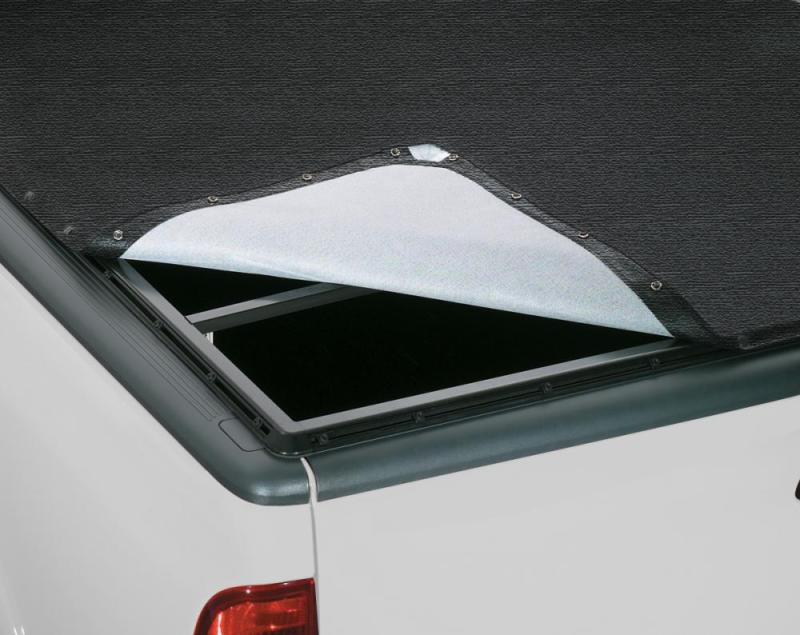 Lund 82-11 Ford Ranger (6ft. Bed) Genesis Snap Tonneau Cover - Black