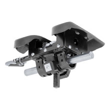 Carica l&#39;immagine nel visualizzatore di Gallery, Curt Q20 5th Wheel Hitch w/Roller and Ram Puck System Adapter