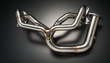 Carica l&#39;immagine nel visualizzatore di Gallery, HKS SUS EXHAUST MANIFOLD Scion FR-S