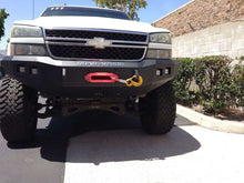 Cargar imagen en el visor de la galería, Road Armor 03-07 Chevy 2500 Stealth Front Winch Bumper - Tex Blk