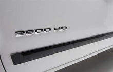 Charger l'image dans la galerie, EGR Double Cab Front 41.5in Rear 28in Rugged Style Body Side Moldings (951574)