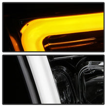 Carica l&#39;immagine nel visualizzatore di Gallery, Spyder 09-16 Dodge Ram 1500 Ver 2 Proj Headlight - Light Bar Turn Signal - Chro - PRO-YD-DR09V2-SB-C