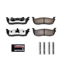 Laden Sie das Bild in den Galerie-Viewer, Power Stop 97-02 Ford Expedition Rear Z36 Truck &amp; Tow Brake Pads w/Hardware