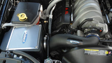 गैलरी व्यूवर में इमेज लोड करें, Volant 06-10 Jeep Grand Cherokee 6.1 V8 Pro5 Closed Box Air Intake System