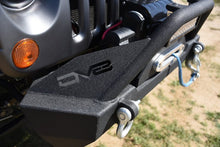 गैलरी व्यूवर में इमेज लोड करें, DV8 Offroad 07-18 Jeep Wrangler JK/JL FS-15 Steel Stubby Front Bumper w/ Fog Lights