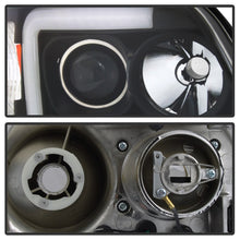 Laden Sie das Bild in den Galerie-Viewer, Spyder 97-03 Ford F-150 (After 6/1997) Light Bar Projector Headlights - Blk (PRO-YD-FF15097V2-LB-BK)