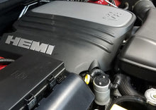 Load image into Gallery viewer, J&amp;L 11-19 Jeep Grand Cherokee 5.7L Passenger Side Oil Separator 3.0 - Clear Anodized