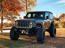 Carica l'immagine nel visualizzatore di Gallery, Oracle Oculus Bi-LED Projector Headlights for Jeep JL/Gladiator JT - Matte Black - 5500K