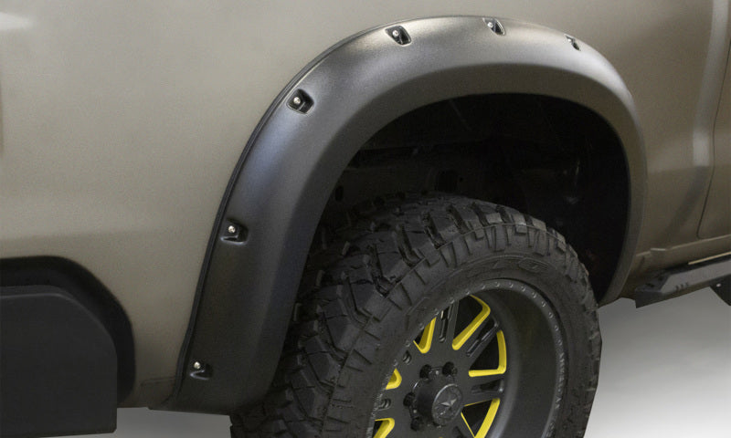 Lund 19-21 GM Silverado/Sierra RX-Rive Textured Elite Series Fender Flares w/Black Bolts - Black 4pc