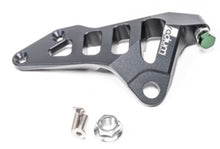 Laden Sie das Bild in den Galerie-Viewer, Radium Nissan R32 Skyline Master Cylinder Brace