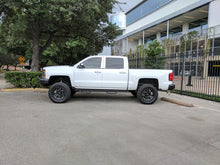 Laden Sie das Bild in den Galerie-Viewer, Road Armor 14-15 Chevy 1500 Stealth Front Bumper w/Pre-Runner Guard - Tex Blk