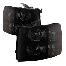 Carica l&#39;immagine nel visualizzatore di Gallery, Xtune Chevy Silverado 07-13 Crystal Headlights Black Smoked HD-JH-CS07-AM-BSM