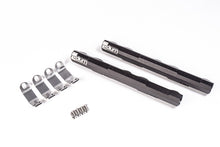 Cargar imagen en el visor de la galería, Radium Engineering Nissan VQ Fuel Rail Kit