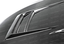 गैलरी व्यूवर में इमेज लोड करें, Seibon 08-12 Mitsubishi Lancer Evo X DV-Style Carbon Fiber Hood